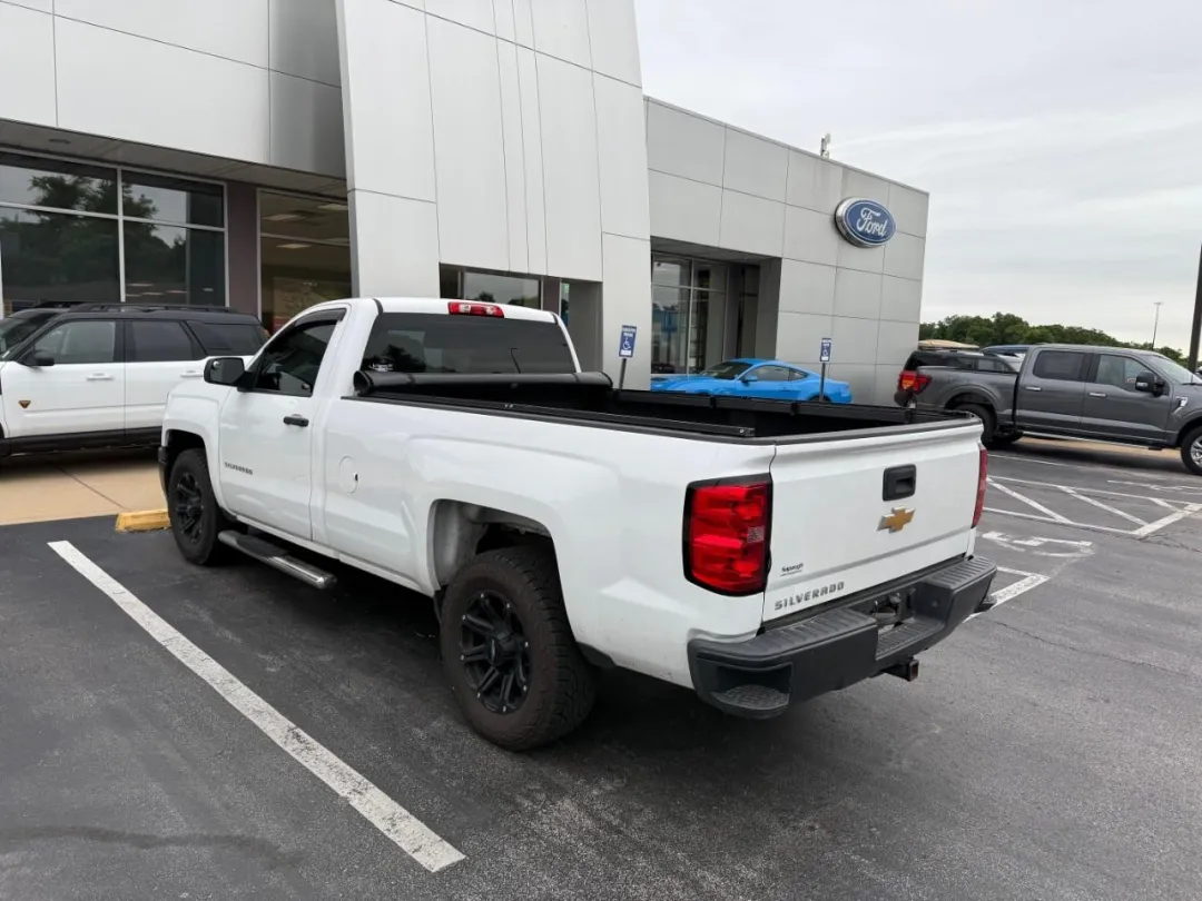 2014 Chevrolet Silverado 1500 - 1GCNCPEHXEZ150169 - Image #3